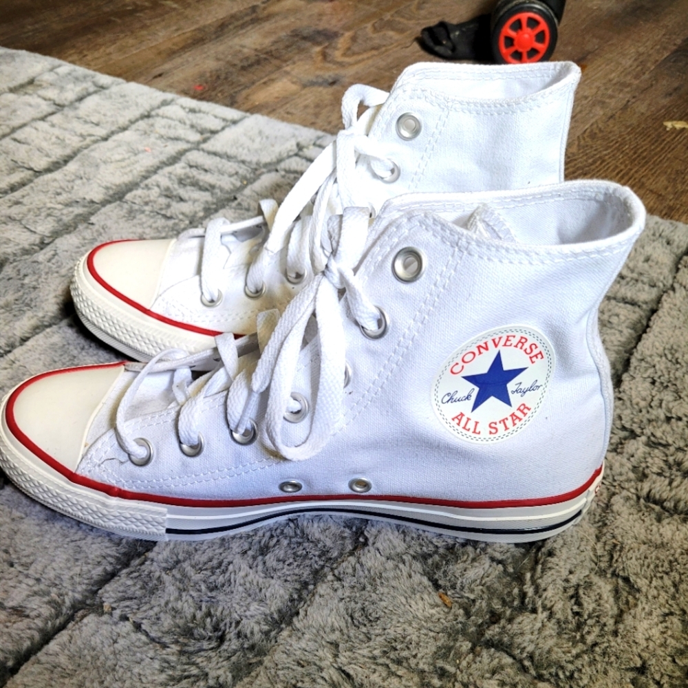 White converse